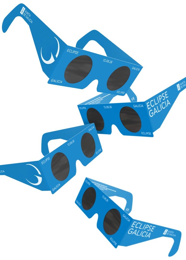 iago-martinez-oitocero-eclipse-gafas